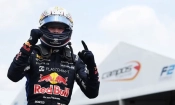 Никола Цолов триумфира и в Маями 6 Пилотът на Campos Racing Никола Цолов спечели втората си победа за сезона, като изпревари съперниците си Лоренс ван Хюпен и Александър Дън до карирания флаг в едно зрелищно спринтово състезание в Маями. (https://www.fiaformula2.com/)