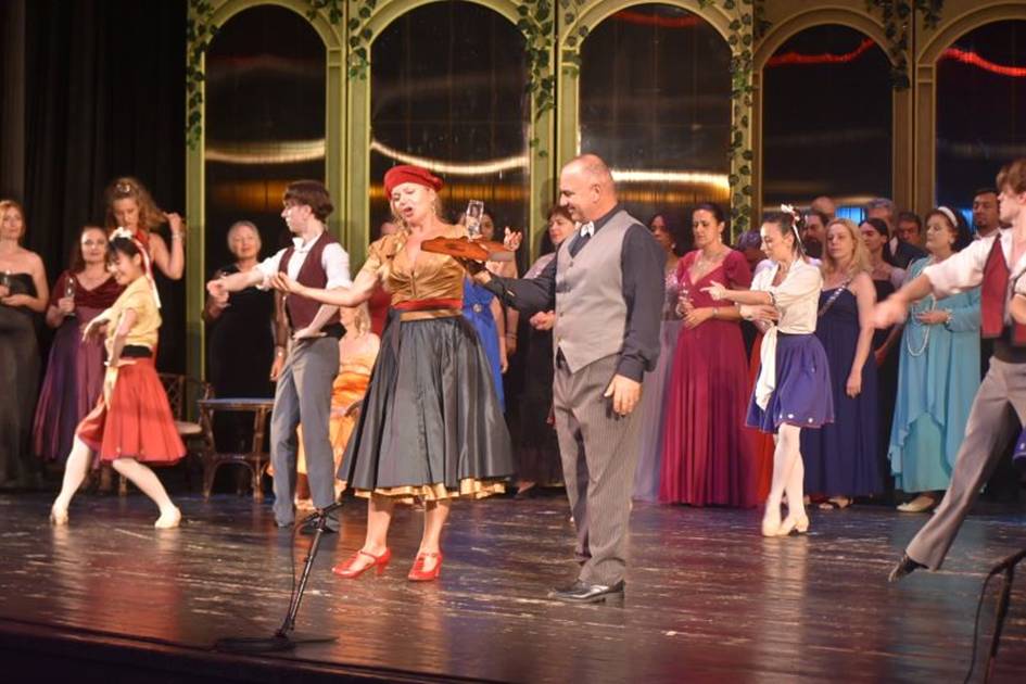 „Графиня Марица“ събира любов, музика и сценичен блясък в Бургас 2 3ac3099b-1971-4acd-9bb0-db945d816d4c.png