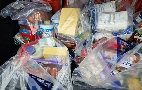 Дари помощ на възрастни хора и семейства в нужда от села край Берковица, Монтана и Мездра 3 darenie