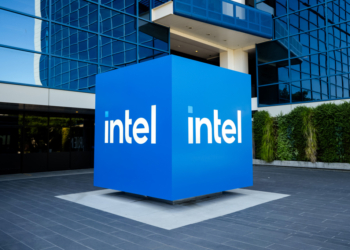 Apple ще си партньорства с Intel за производство на чипове в САЩ: Тръмп 6 id5911455 epochimages 3014860666 xl 1