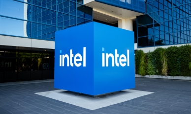 Apple ще си партньорства с Intel за производство на чипове в САЩ: Тръмп