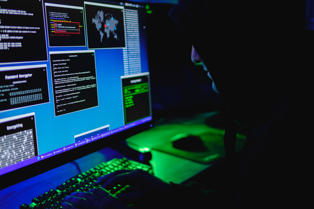 Китай краде технологии за изкуствен интелект, които не може да разработи сам, твърди компания за киберсигурност