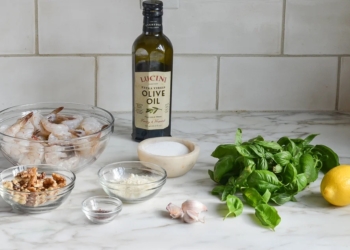 Скариди на скара с песто 1 id6051256 grilled shrimp with pesto 1