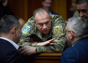 Зеленски смени главнокомандващия на украинската армия 5 Зеленски сменя главнокомандващия на украинската армия