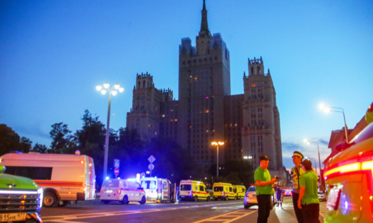 3 убити, 21 ранени при взрив край московско кафене, съобщиха властите