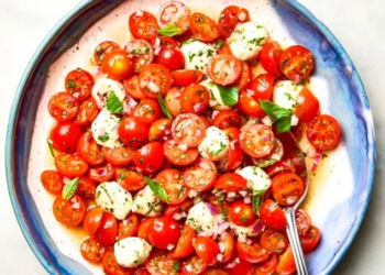 От градината до масата: най-добрата салата с чери домати 3 id6072289 entree salad 20260803 vs 1080x720 1