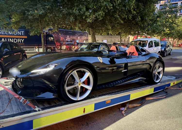 Лондонската полиция конфискува автомобили на стойност 10 милиона долара само за един уикенд по време на акция срещу антисоциалното шофиране