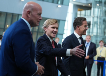 Полша и САЩ обсъдиха създаването на постоянни американски военни бази 9 Полша и САЩ обсъдиха създаването на постоянни американски военни бази