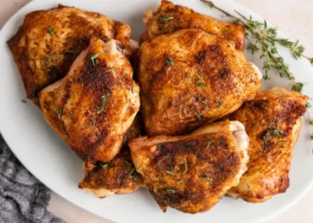 Хрупкави печени пилешки бутчета 4 id6092673 baked chicken thighs 2 1080x720 1