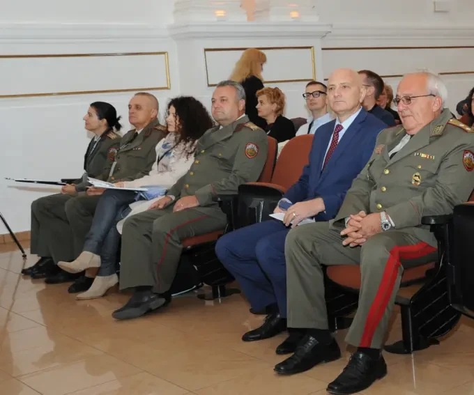 Експерти от Европа обсъждат езиковото обучение в отбраната във Военна академия „Г. С. Раковски“ 2 6ac36e453be07 dsc 0603w