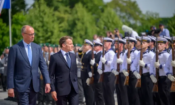 Франция и Германия искат бърз търговски отговор на ЕС срещу пазарни изкривявания 2 Фридрих Мерц и Еманюел Макрон по време на германско-френския министерски съвет в Брюл, Германия